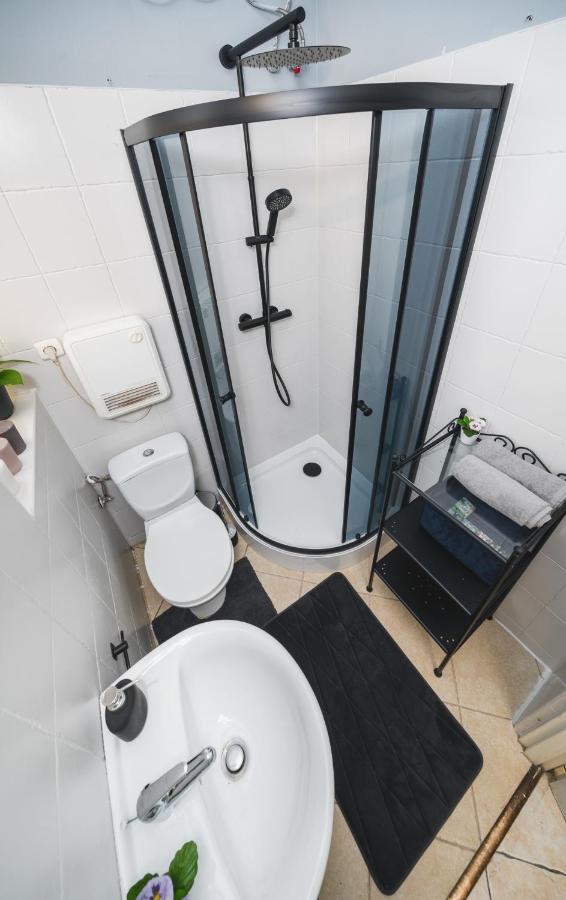2 Bedroom Apartment Next To The Main Railway Station - By Upstairs Краков Экстерьер фото